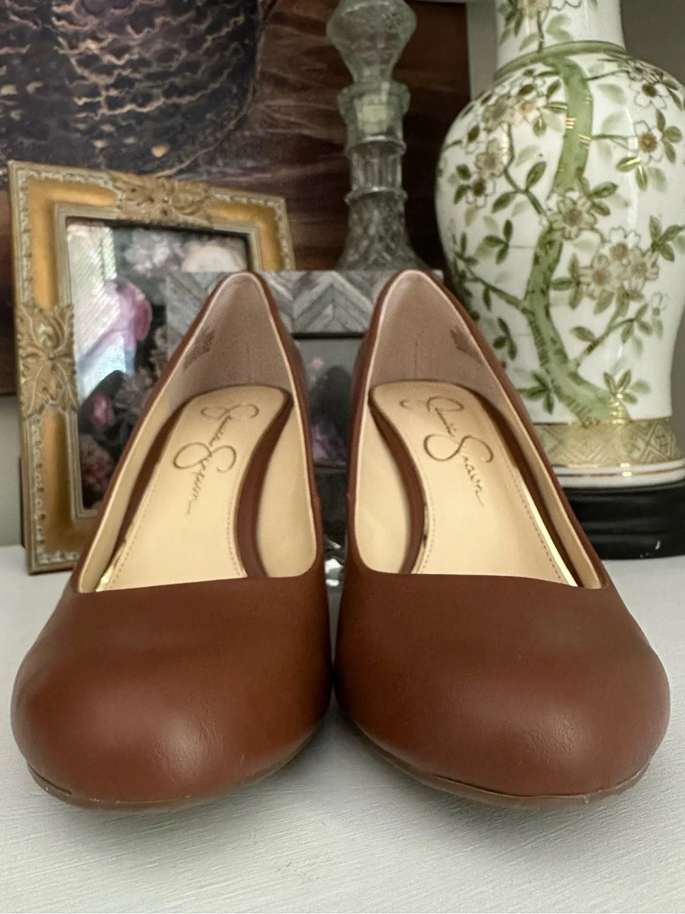 Jessica Simpson Brown Leather-Look Wedge Pumps size 8